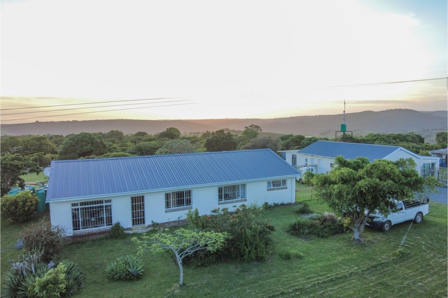 5 Bedroom Property for Sale in East London Rural Eastern Cape